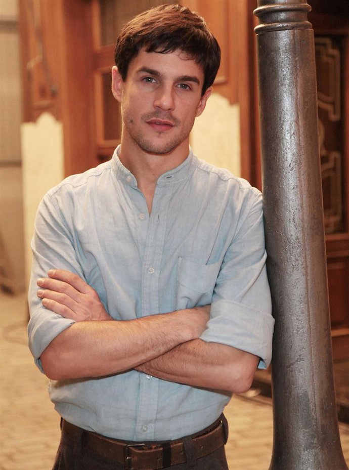 Posado de Alejo Sauras 