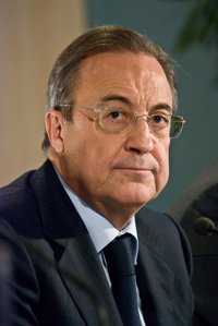 Fútbol.- Florentino Pérez: "Valdano es el que mejor representa la imagen del club"