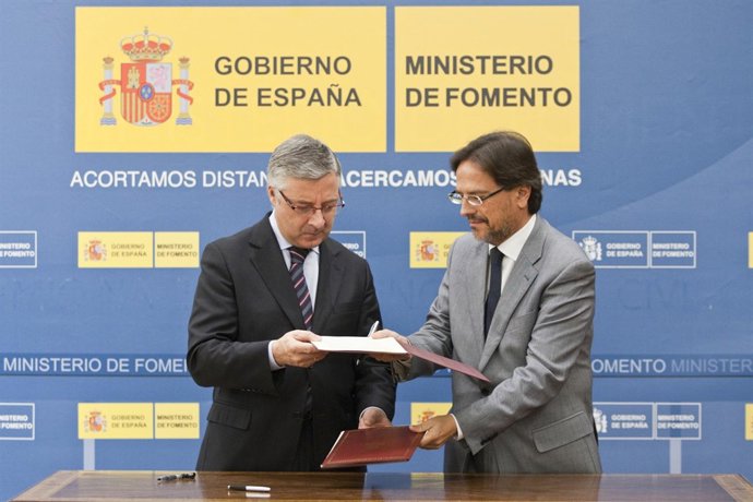 NOTA DE PRENSA Y FOTO: BORGES ESTEVANEZ ACUERDO