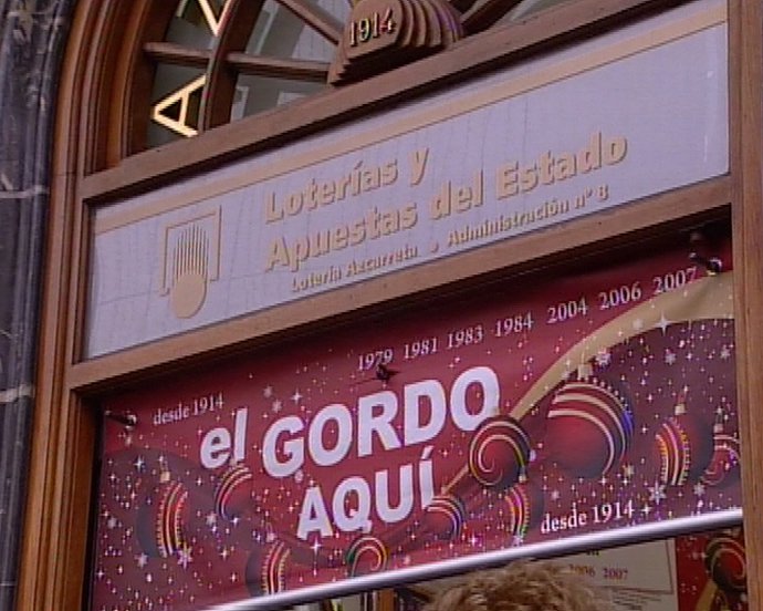 Colas de última hora para comprar lotería