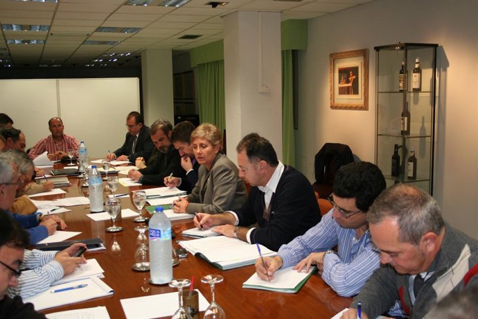 Nota De Prensa Y Foto