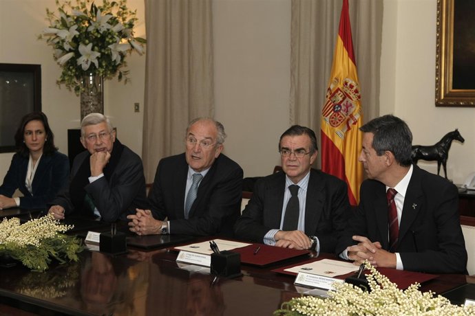 Candido Méndez durante la firma del protocolo