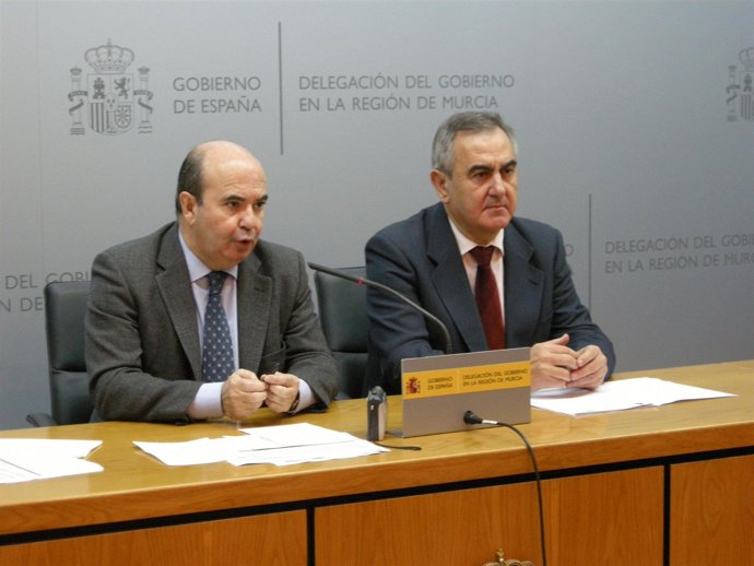 El delegado murciano junto a Zarrías hoy en Murcia