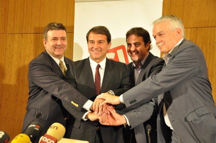 Alfons López Tena, Joan Laporta, Uriel Bertran y Toni Strubell