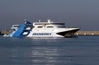 Las conexiones marítimas del Estrecho sufren cancelaciones a causa del viento