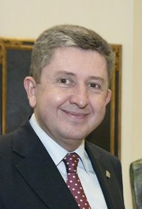 Miranda, "satisfecho" con la aprobación de la ley de medidas fiscales pero critica que "castiga" a las rentas altas