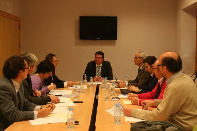 NP Y Foto: Reunion Asociacion Turismo Ubeda Y Baeza Tras Firma Convenio ITS