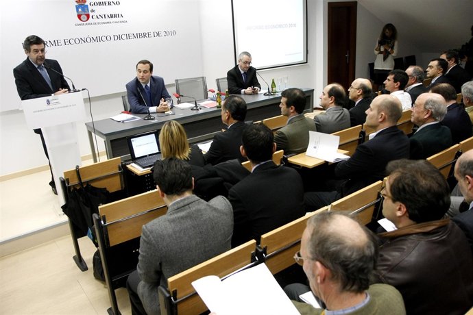 Agudo presenta el Informe Económico de 2010