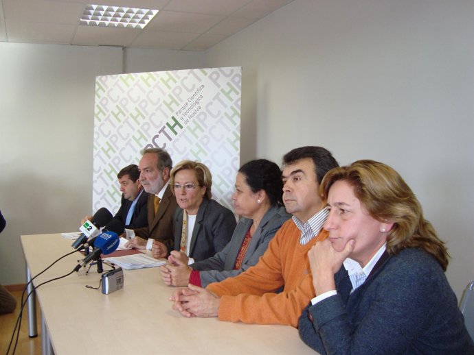 rueda de prensa posterior al consejo de administración del Parque Científico Tec