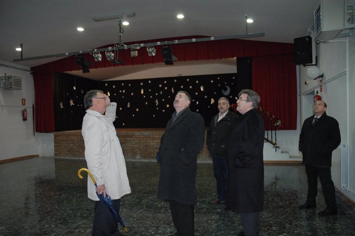 El delegado del Gobierno ha visitado las obras realizadas en El Burgo con cargo 