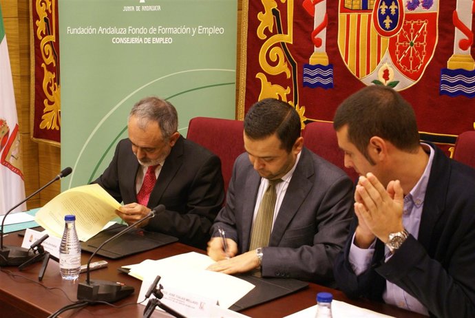 Firma entre Faffe y el Ayuntamiento de Las Cabezas