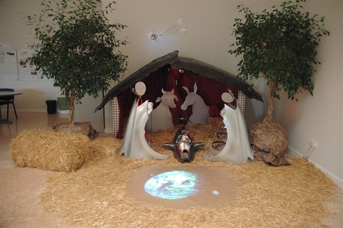 Volkswagen Navarra invita a visitar los belenes creados por los trabajadores.