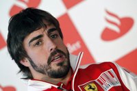 Fernando Alonso dice que no teme enfrentarse a Vettel porque ningún compañero de equipo ha sumado más puntos que él