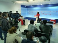 El PSOE afirma que los vecinos de Arroyo de San Serván son "gente solidaria" y "no hace falta que limpien su nombre"