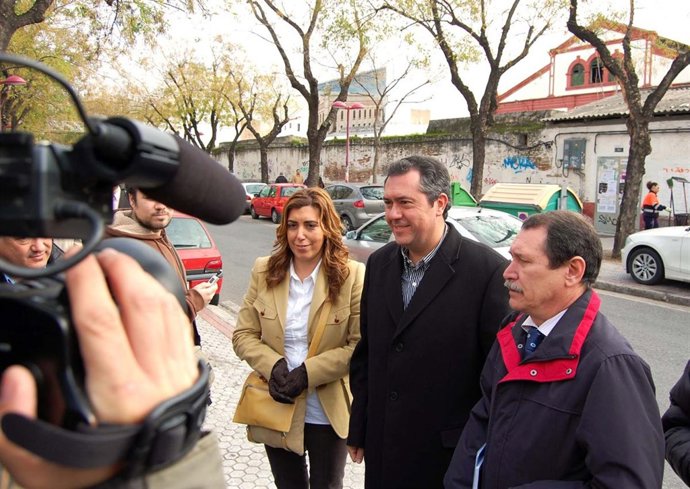 PSOE De Andalucía: Fotos Visita Susana Díaz Juan Espadas Fábrica La Trinidad 27 