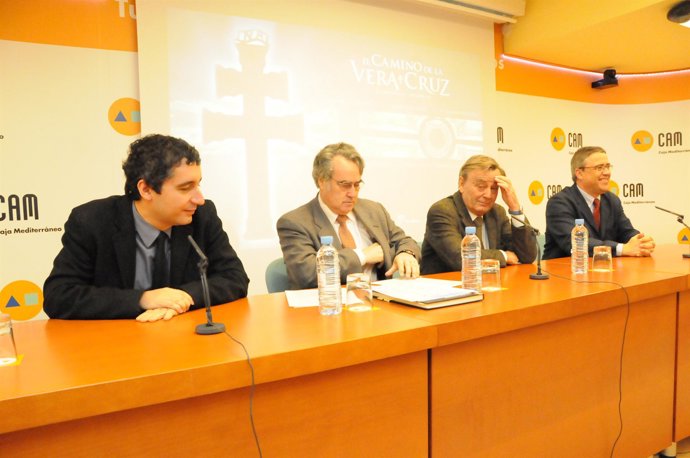 El consejero y el presidente territorial de la CAM presentan el proyecto