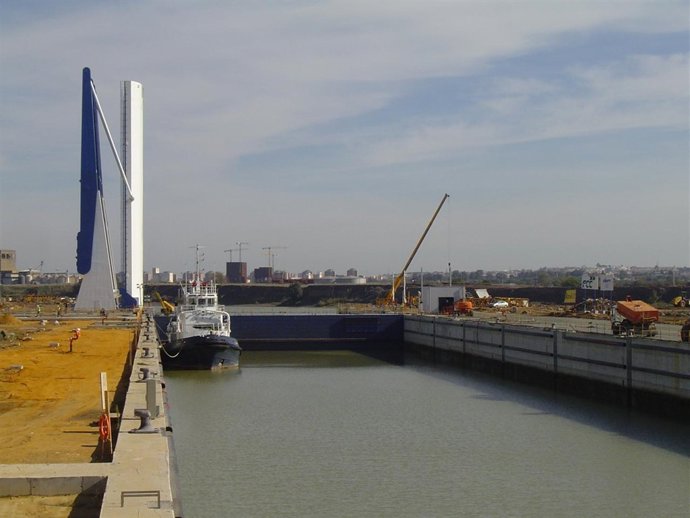 Nueva esclusa del Puerto de Sevilla