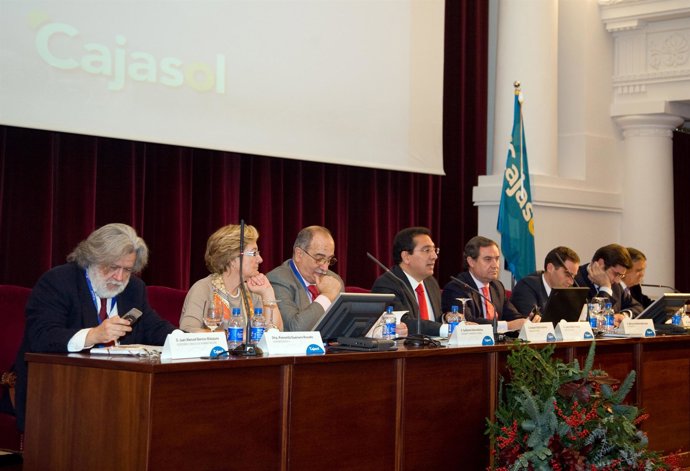 La asamblea extraordinaria de Cajasol aprueba su integración en Banca Cívica