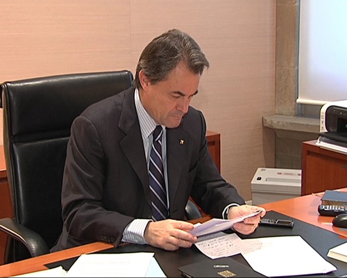 Artur Mas afronta su primer día en la Generalitat