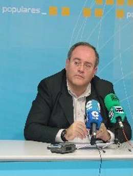 El diputado del PP por Granada Antonio Ayllón