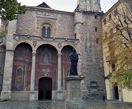 Iglesia de Santo Domingo y antiguo Convento de Santa Cruz la Real en Granada
