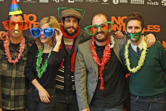 Reparto de No Controles