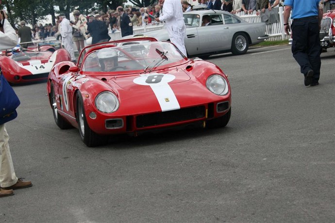 Exposición de ferraris en Zaragoza