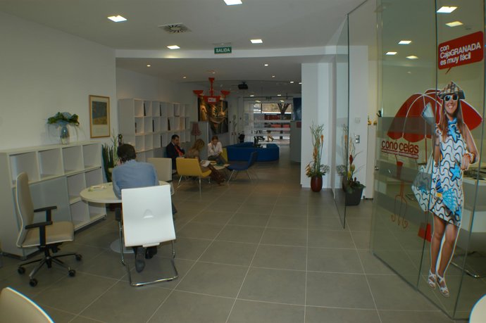 CajaGranada abre un centro especializado en servicios inmobiliarios en la capita