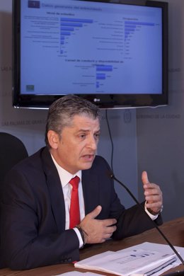 Néstor Hernández