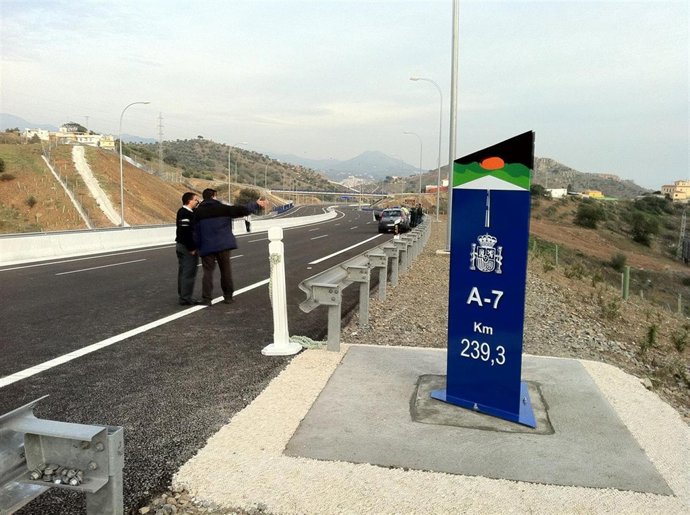 hito con motivo de la apertura de la hiperronda de Málaga (dic2010)