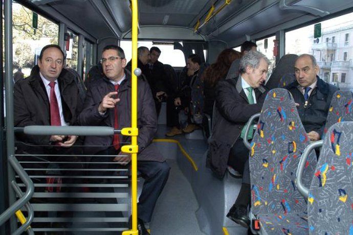 Autobus Metropolitano con Sanz