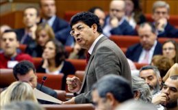 Diego Valderas, en el Pleno del Parlamento