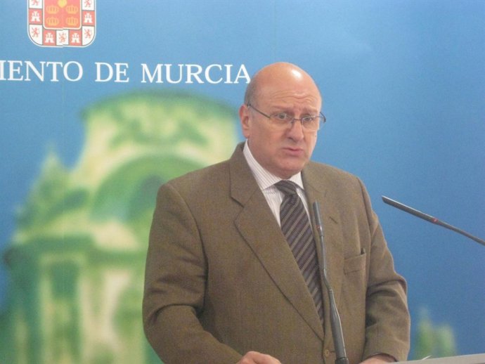 El concejal, en la rueda de prensa