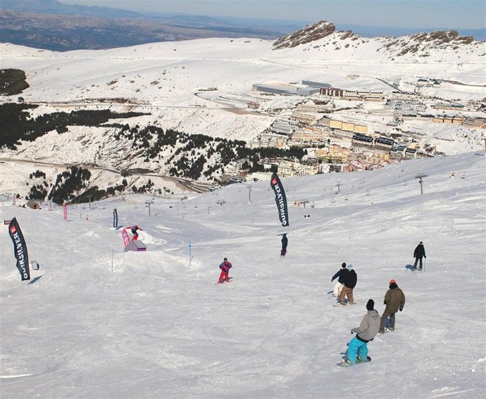 Sierra Nevada Estrena El Superparque De Nieve Sulayr Y Alcanza Mañana Los 95 Kil