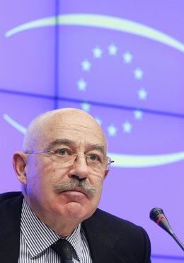 ministro húngaro de Asuntos Exteriores, János Martonyi