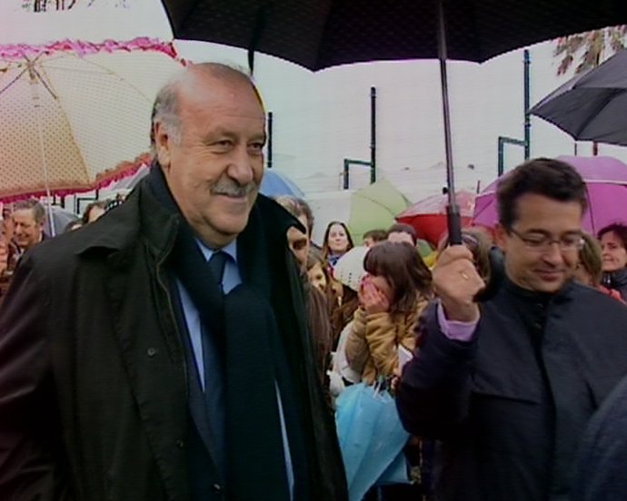 Vicente del Bosque destaca el 2010 como un año "extraordinario" para el fútbol e