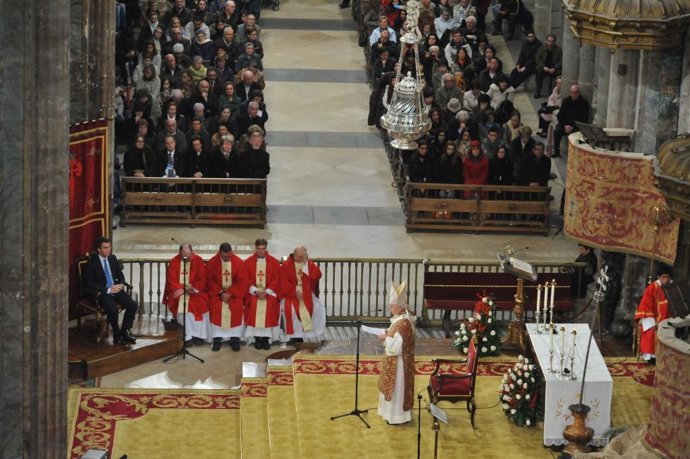 NP Arzobispadosantiago TRASLACIÓN Fotografías
