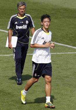 Ozil y Mourinho