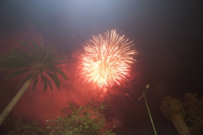 Fuegos artificiales en Las Palmas de Gran Canaria.