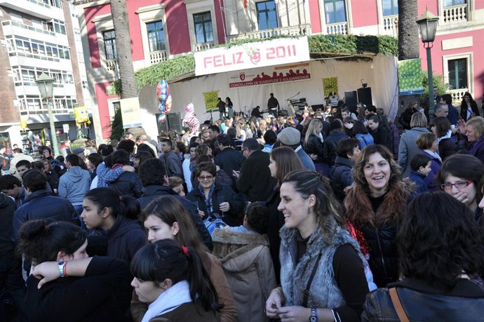 Celebración de fin de año 2011 a mediodía en Vilagarcía