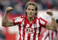 Fútbol.- Forlán no entra en la lista de convocados para el partido ante el Racing