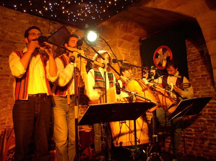 Grupo folclórico Amancay