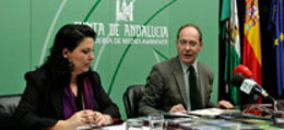 El consejero de Medio Ambiente, José Juan Díaz Trillo, presenta las novedades de