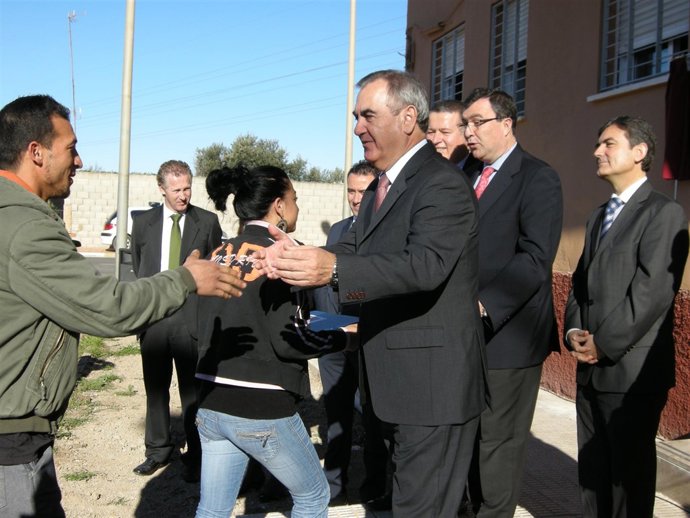 El delegado del Gobierno en Murcia y el director de SEPES participan en la entre