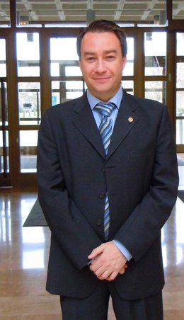 Ramón Gonzalo García, catedrático de Teoría de la Señal y Comunicaciones.