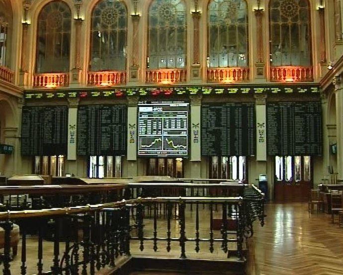 El Ibex 35 sube un 0,61%