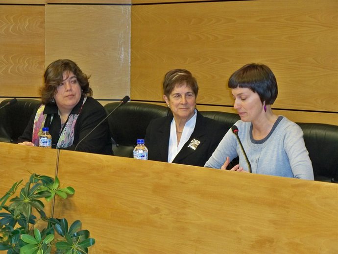 Silvestre con la premiada, Teresa del Valle