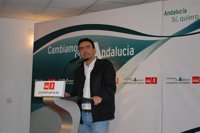 Jiménez (PSOE-A) cree que las bajas de Cascos y Díaz Berbel responden a la "política errática" del PP