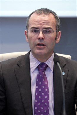 O conselleiro de Educación e Ordenación Universitaria, Xesús Vázquez Abad, e o s