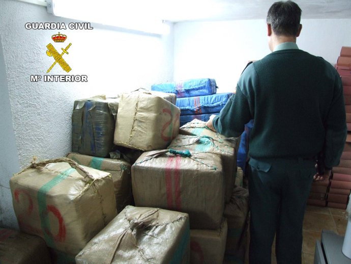Abortado un alijo de 1.600 kilos de hachís